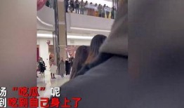 三男吃瓜视频免费观看,免费观看，揭秘娱乐圈幕后故事