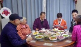 全家带凳吃瓜短剧免费观看,免费观看“带凳吃瓜”短剧，笑料连连